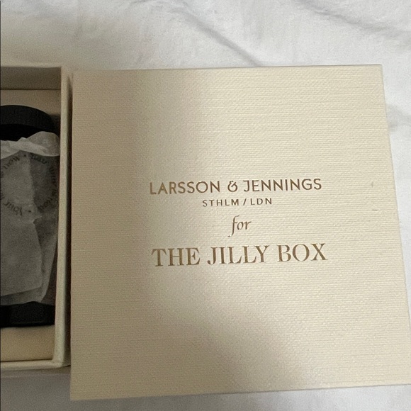 New Larsson & Jennings Watch Jilly Box - Picture 2 of 2